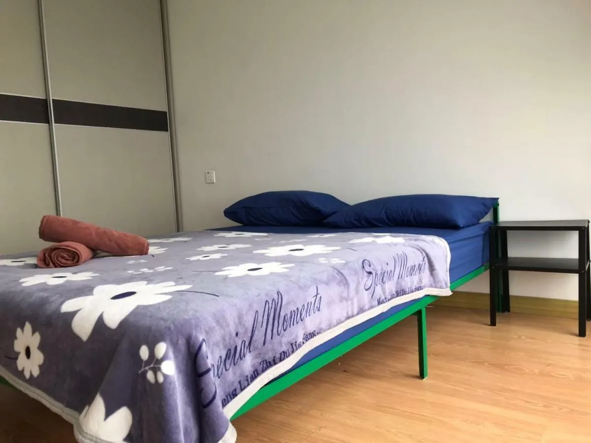 Amazing Infinity Sea View Johor Bahru Apartment