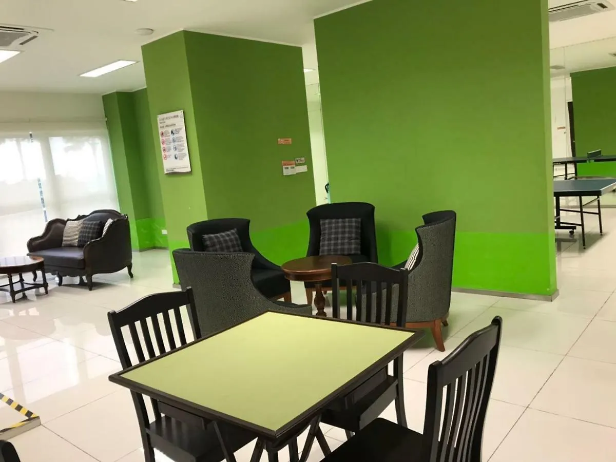 Amazing Infinity Sea View Johor Bahru Apartment