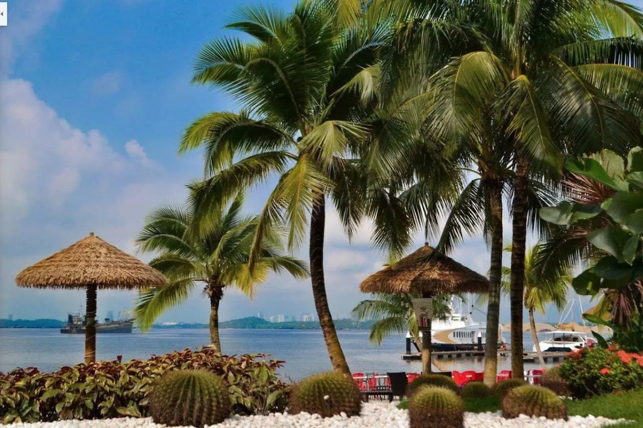 Amazing Infinity Sea View Johor Bahru 아파트 0*,  말레이시아