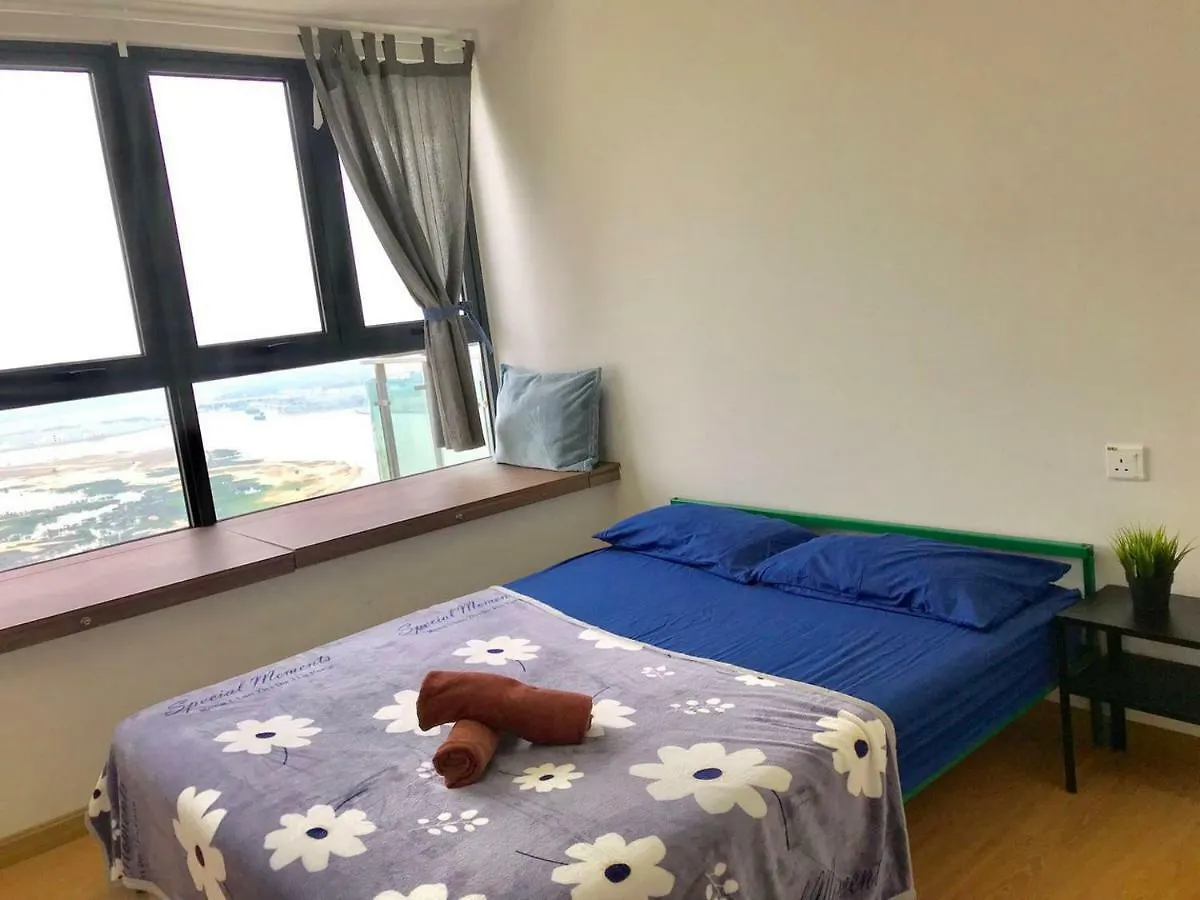 Amazing Infinity Sea View Johor Bahru 아파트 0*,  말레이시아